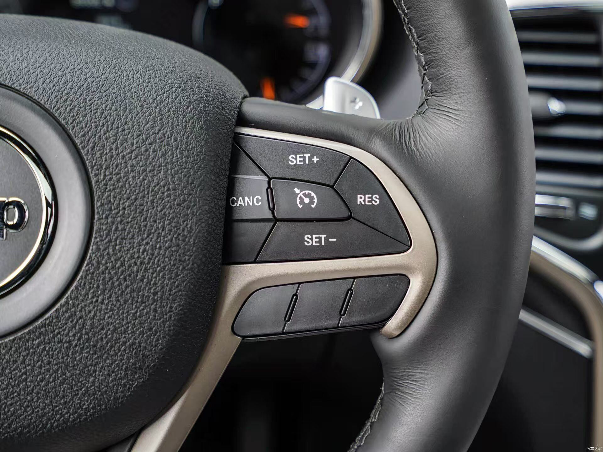 大切诺基JEEP中大型SUV