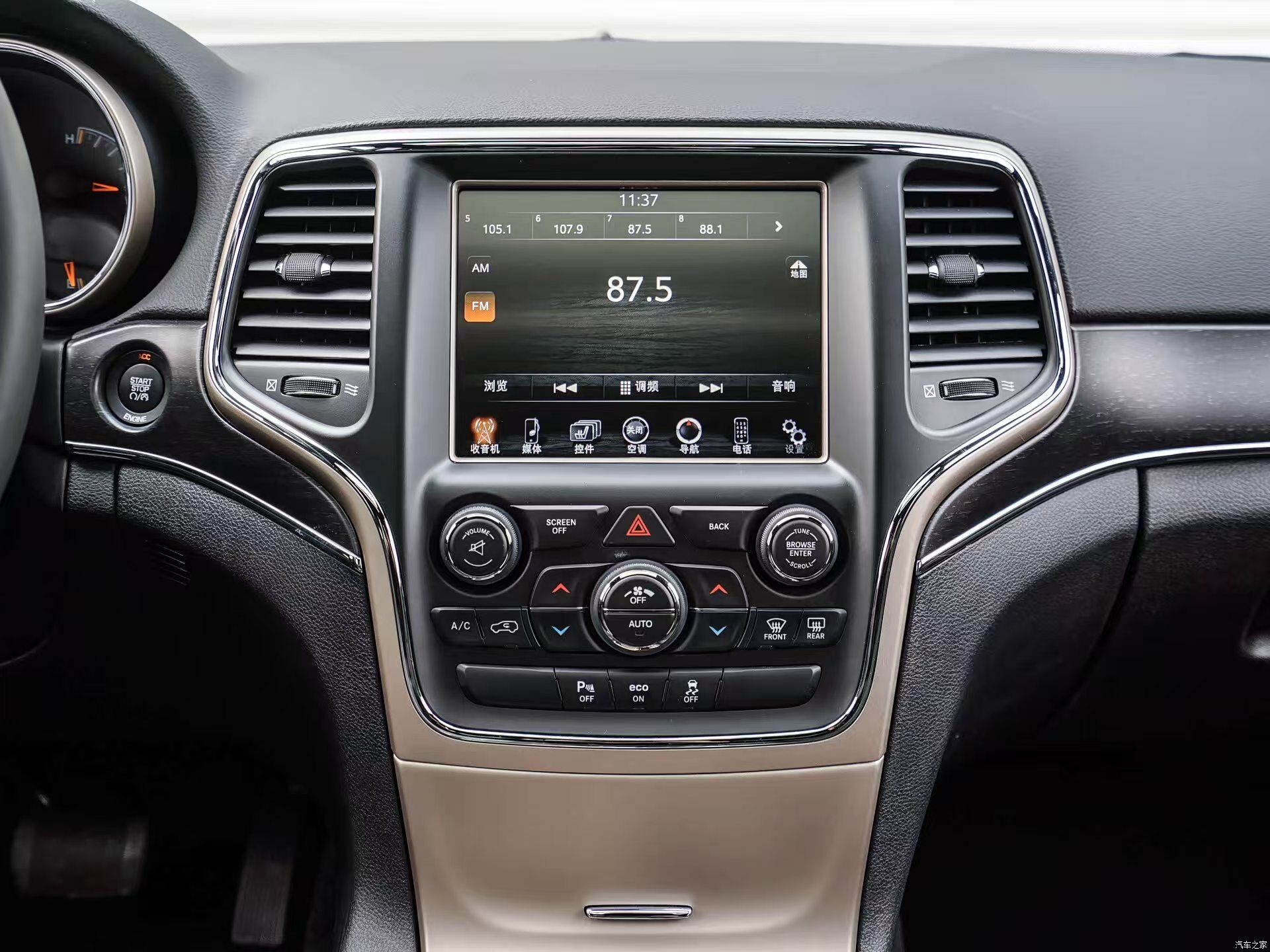 大切诺基JEEP中大型SUV