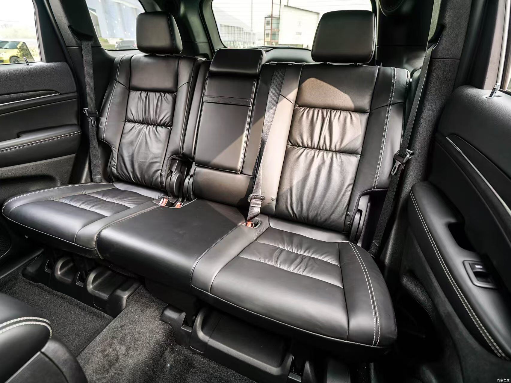 大切诺基JEEP中大型SUV