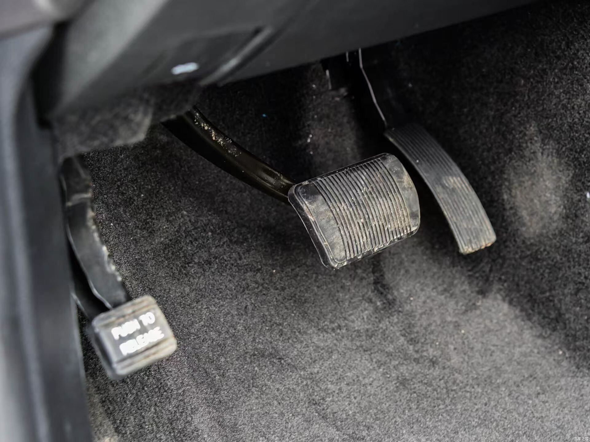 大切诺基JEEP中大型SUV